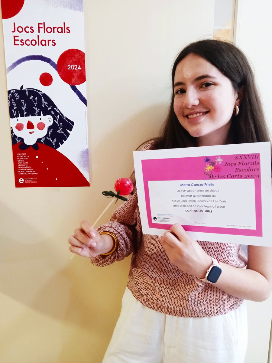 Marta Carazo, alumna de 1r de Batxillerat Social, ha guanyat els Jocs Florals de Les Corts en categoria de narrativa amb el relat La nit de les llums.
<a href="/stlisieux/">Col·legi FEP Sta. Teresa de Lisieux</a>