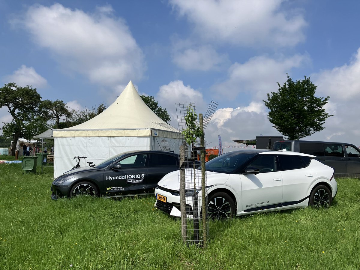 Reijmer@Reijmerstok (@felix_lacroix) on Twitter photo PoortenvanReijmerstok.nl 2024.
Duurzame stroomvoorziening dankzij #V2L van <a href="/hyundainl/">Hyundai Nederland</a> en <a href="/Kia_Worldwide/">Kia Worldwide</a> PoortenvanReijmerstok.nl 2024.
Duurzame stroomvoorziening dankzij #V2L van <a href="/hyundainl/">Hyundai Nederland</a> en <a href="/Kia_Worldwide/">Kia Worldwide</a>
