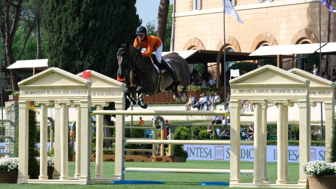 intesasanpaolo's tweet image. 🐴 #SaveTheDate 📆 dal 22 al 26 maggio si tiene il Concorso Ippico Internazionale di Piazza di Siena - Master fratelli D’Inzeo, di cui Intesa Sanpaolo è Main Partner. L'edizione del 2024 si distinguerà per il focus sulla #biodiversità.
📌group.intesasanpaolo.com/it/sezione-edi…