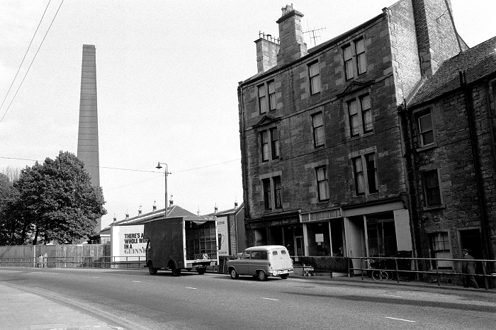 Victoria Road c. late 1960s Ref: DCC-BW122-04 #Dundee #Archives