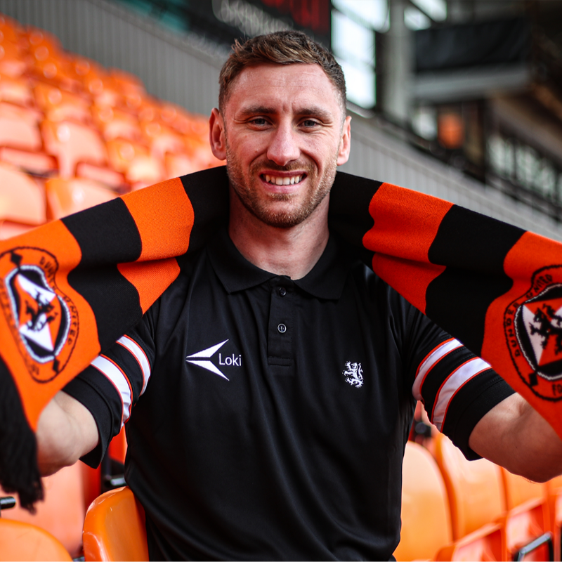 dundeeunitedfc's tweet photo. Back in the big time ✅

✍️ #DUFC are delighted to confirm that @LouisMoult has triggered an extension in his contract, as the striker is set to remain at Tannadice until the summer of 2025

Full story 👇