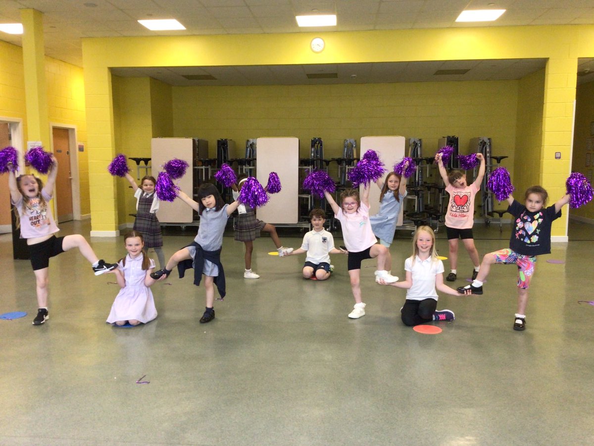 Well done to our P1-3 cheerleaders on another super session!! ⁦⁦<a href="/GlenboigSport/">GlenboigSport</a>⁩ ⁦<a href="/NLActiveSchools/">NLActiveSchools</a>⁩ ⁦<a href="/NLASC_Carrie/">ASC Carrie McCoy</a>⁩ 💜🌟