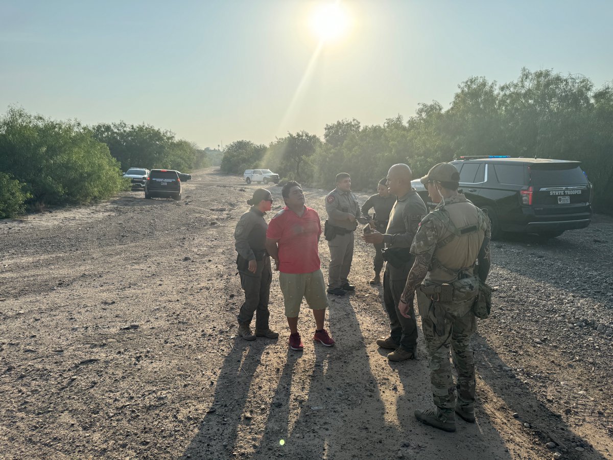 Texas National Guard soldiers & elite DPS brush teams tracked & apprehended illegal immigrants in Laredo. These units are trained to detect illegal immigrants hiding in the thick brush along the border. Texas continues to utilize every tool and strategy to secure the border.