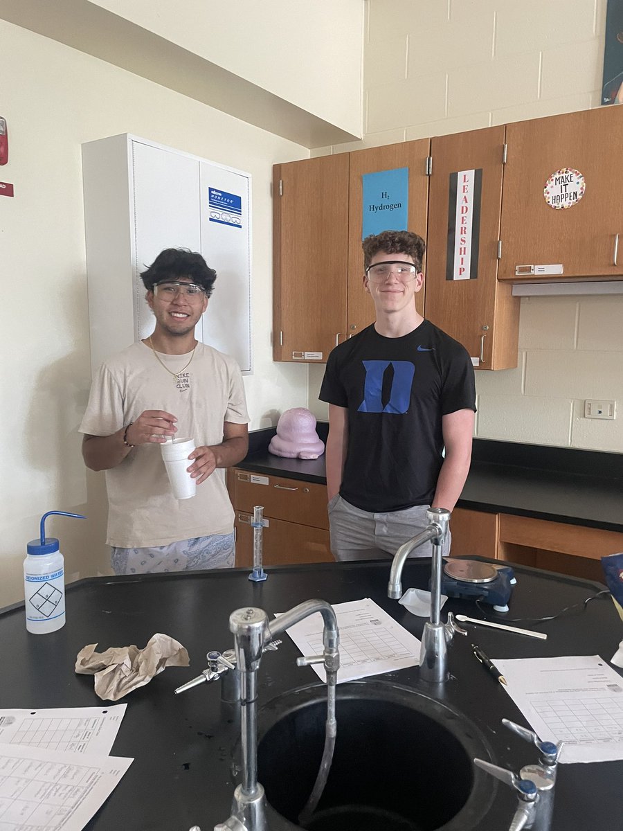 Chemistry students are finishing out the year with the Thermochemistry Challenge - creating a cold pack or hand warmer for students and staff at IHHS. #chemistry #designthinking @IHHSPrincipal @IHHS_AP @IHSchools