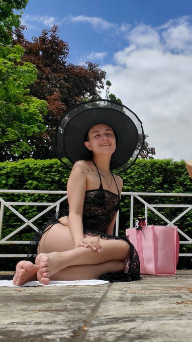 It's my birthday on Thursday!! 🎂🥳  Show me some birthday love 🥰 $missmuramura https://t.co/ko9qBbnLn<a href="/tag/realloyalfans"class="tags"><span>#realloyalfans</span></a>