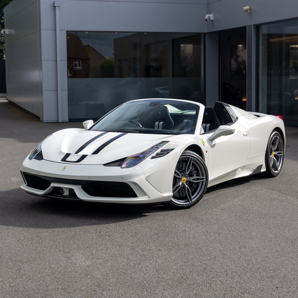 This is the one you want in your Ferrari collection - the 458 Speciale Aperta. Also good for those occasional sunny days😎