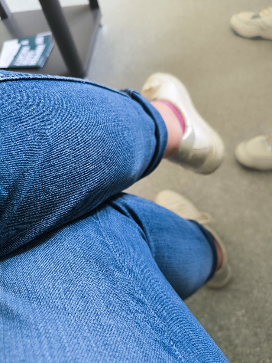 Wartezimmer Thread.... Plöde Schulter😭