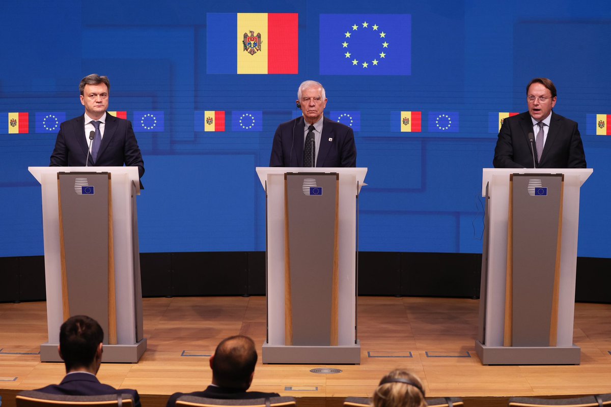 Since the 2023 Dec EUCO decision to open accession negotiations, #Moldova continued to prove that it can systematically work, deliver on necessary reforms & set up all structures to implement them. We continue to support 🇲🇩’s efforts on enlarg track. 👉europa.eu/!PpVMmm