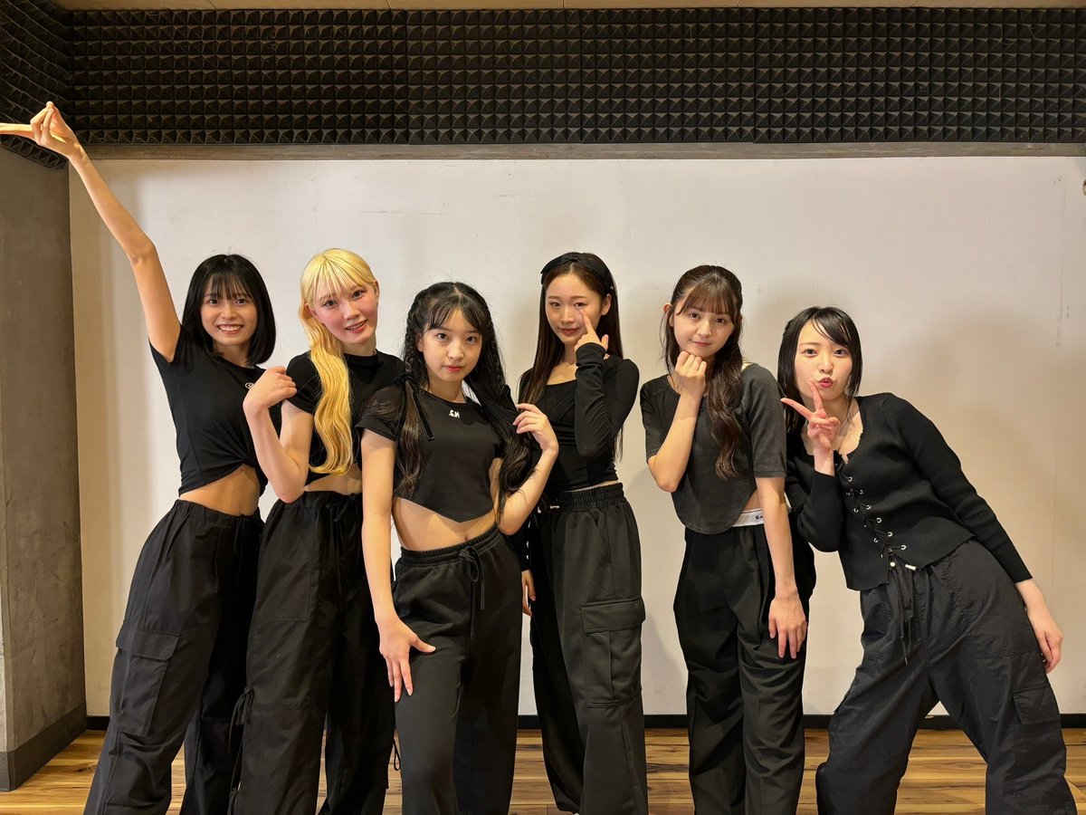 GOHL1fFbsAA9kAQ?format=jpg&name=medium