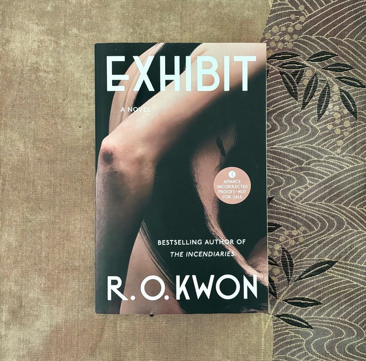 congrats and happiest pub day to my beloved @rokwon and this glorious heartstopper of a book ✨✨