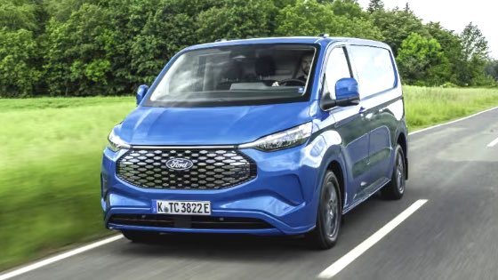 FordDostawcze's tweet image. 👉 #FordProPolska | ❗️Na europejski rynek trafia właśnie nowy ⚡️#ETransit Custom z oferty #FordPro❗️

▪️Nowy elektryczny E-Transit Custom to zupełnie nowa odsłona najlepiej sprzedającego się jednotonowego samochodu dostawczego w Europie