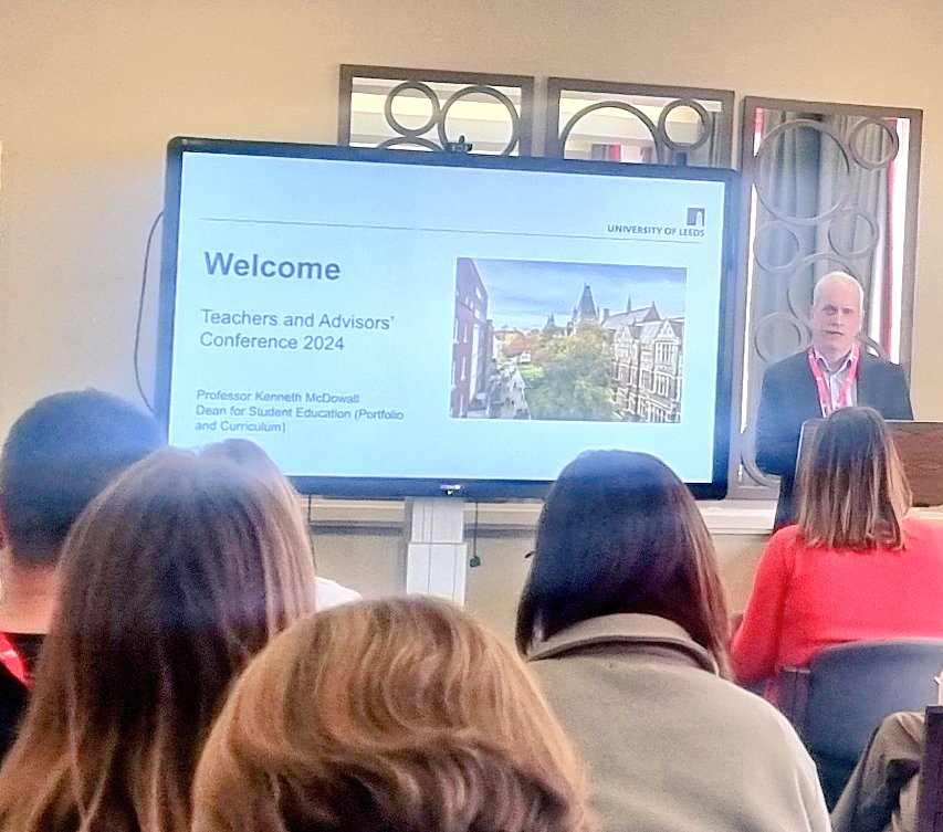 Had a fantastic time at the University of Leeds Teachers and Advisors’ Conference. Sessions were insightful and delivered with humour and enthusiasm. 
Highly recommend to anyone who hasn't been yet! #Universityofleeds #educationoutreach #CPD