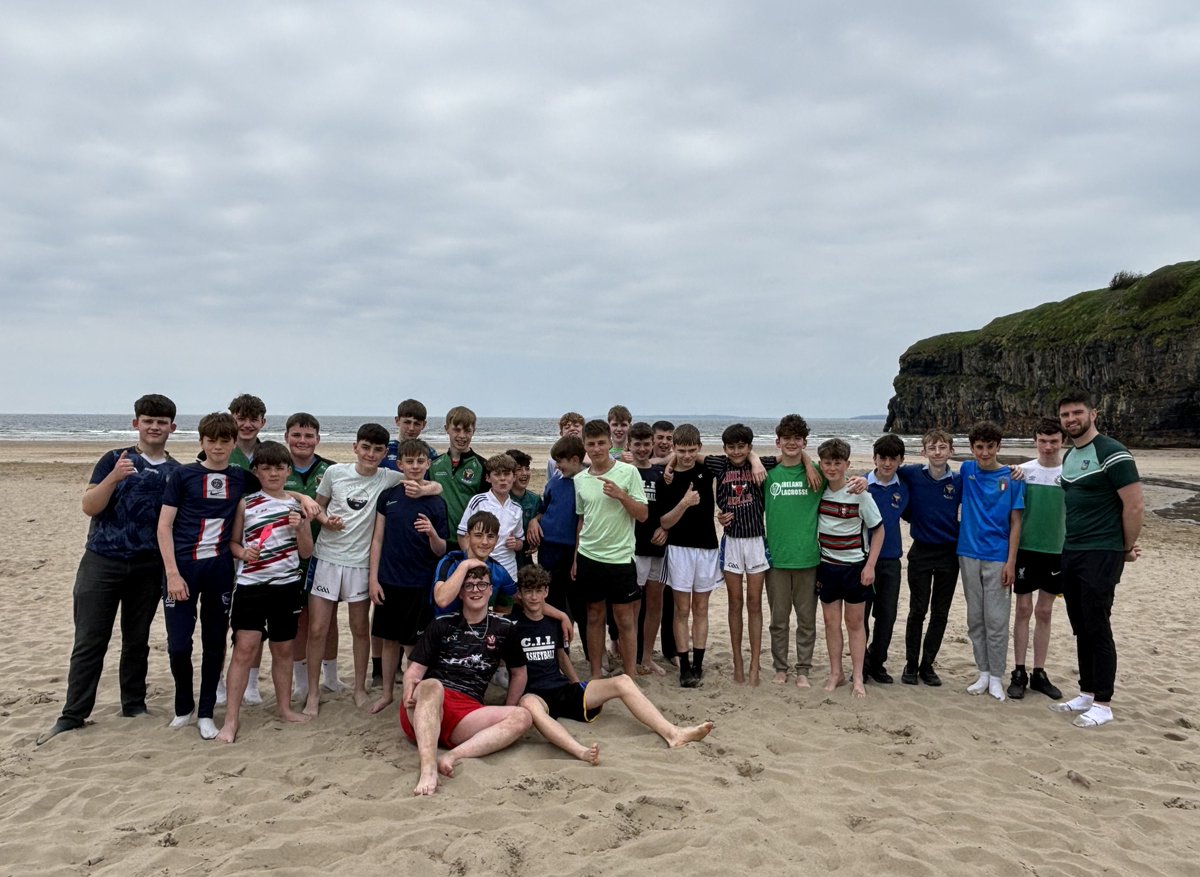 Our 1st and 2nd year boys basketball teams, finished their season today, with two wins against Ballybunion and then headed to the beach to celebrate. #Basketball #WildAtlanticWay