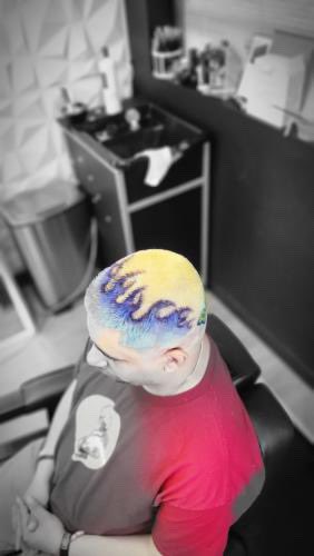 DollarGaming94's tweet photo. I did thing with my hair for LA regional this was my first time getting it color Huge shout to go Jasonthedreamm if you guys ever in Salem Oregon go hit him up for haircut or design,color on instagram #playpokemon #pokemonbringpeopletogether #supportyourlocalbarber https://t.co/wNf49cKQ15