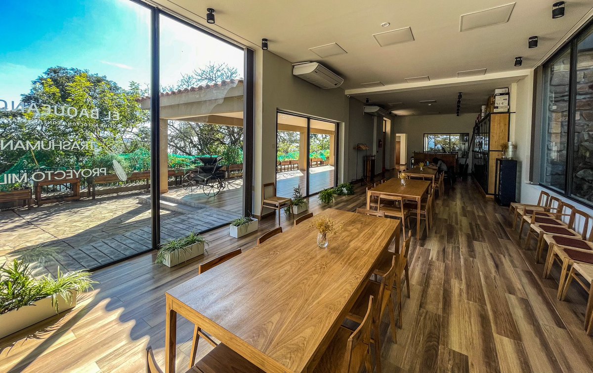 Quizás muchos no lo sepan pero hace 2 años fundamos la primer biblioteca pública gastronómica de Argentina, en la cima del cerro San Bernardo, cuenta con más de 1000 ejemplares relacionados al mundo de la gastronomía, no solo cocina, también nutrición, sociología, antropología