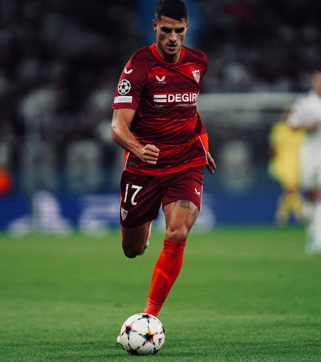 MedioRiver's tweet photo. 🚨 Erik Lamela (32 años) está cerca de continuar su carrera en el Beskitas 🇹🇷

ℹ️ @TyCSports https://t.co/q4CYgoPJYE