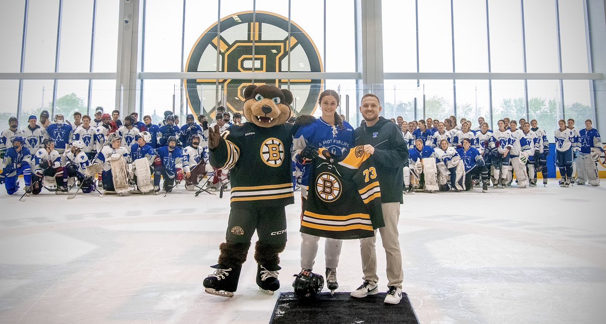 Congratulations to Kate Sullivan, the 2024 recipient of the A Shot For Life - Boston Bruins Foundation Award! This award is given to the top fundraiser at the Massachusetts ASFL Classic. Kate raised over $3,500 for the @MGHCancerCenter in the months leading up to the event.
