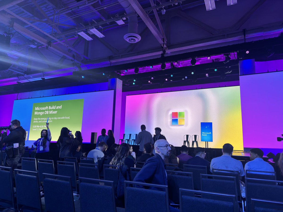 Richie4love's tweet image. Day 1 of Microsoft Build!! 😁😁

#MsBuild #MicrosoftBuild