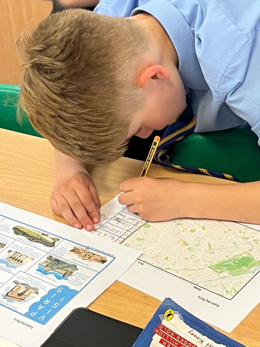 MrsCAllan_'s tweet photo. What else can you see and do when in Paris for the Olympics?P.5/4 used @KaganOnline #OneStray to complete the key on their map of Paris. We can show you where to find the best tourist attractions. π«π· @MrsDunne3 @OLAPrimaryGlas
#IDL #Olympics π₯π₯π₯ https://t.co/F1P8pmSpIA
