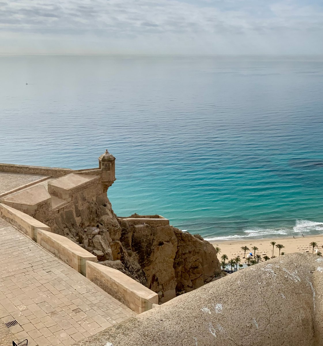 ¡Welcome to #Alicante! ☀️🌴 🙌🏼 Discover our rich historical, cultural, and architectural heritage while enjoying the hospitality of Alicante. 🌅 #Alicante #AlicanteCity #AlicanteTourism