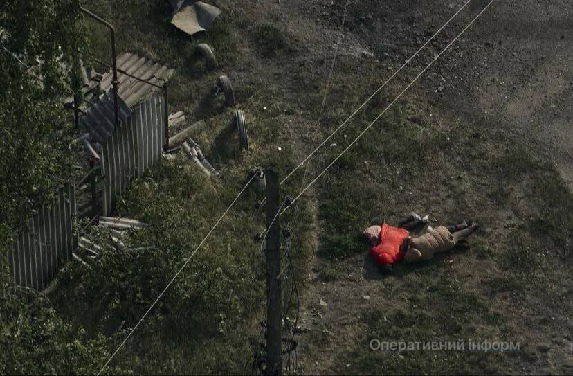 BohuslavskaKate's tweet photo. Vovchansk is turning into another Bucha as citizens' dead bodies lie everywhere, shot for the crime of being Ukrainians.

Send these pictures to all of the occupation supporters and "surrender already" crowd.

📷: @operatyvnii, AFU drone https://t.co/Cnydy3t1Au