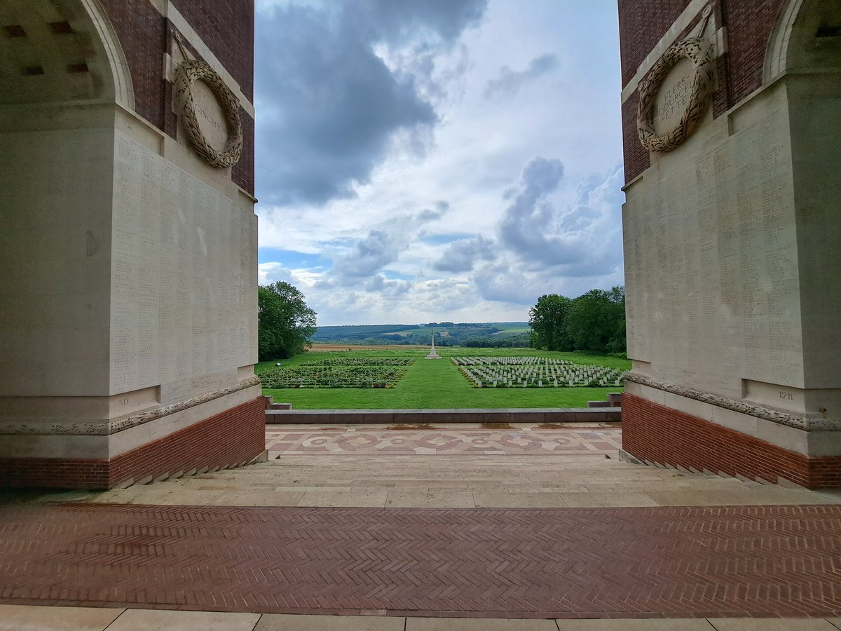 AmpCollHumans's tweet photo. Thiepval Memorial @AmpleforthColl year 9 battlefields trip https://t.co/7EWd4rmLHz