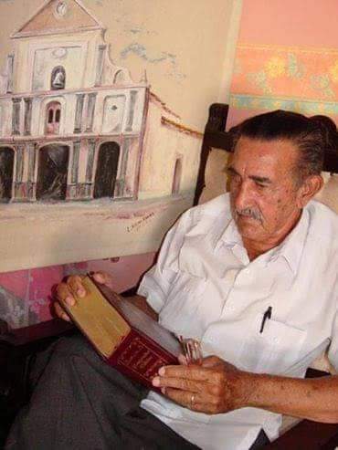 DÍA DEL CRONISTA.
Recordamos al nuestro: Don Rubén Racamonde.
Todo un caballero, enamorado defensor de su pueblo.
Nunca aceptó ser electo o nombrado por una camarilla política, por eso hoy es reconocido por los tocuyitanos como su Cronista de siempre.