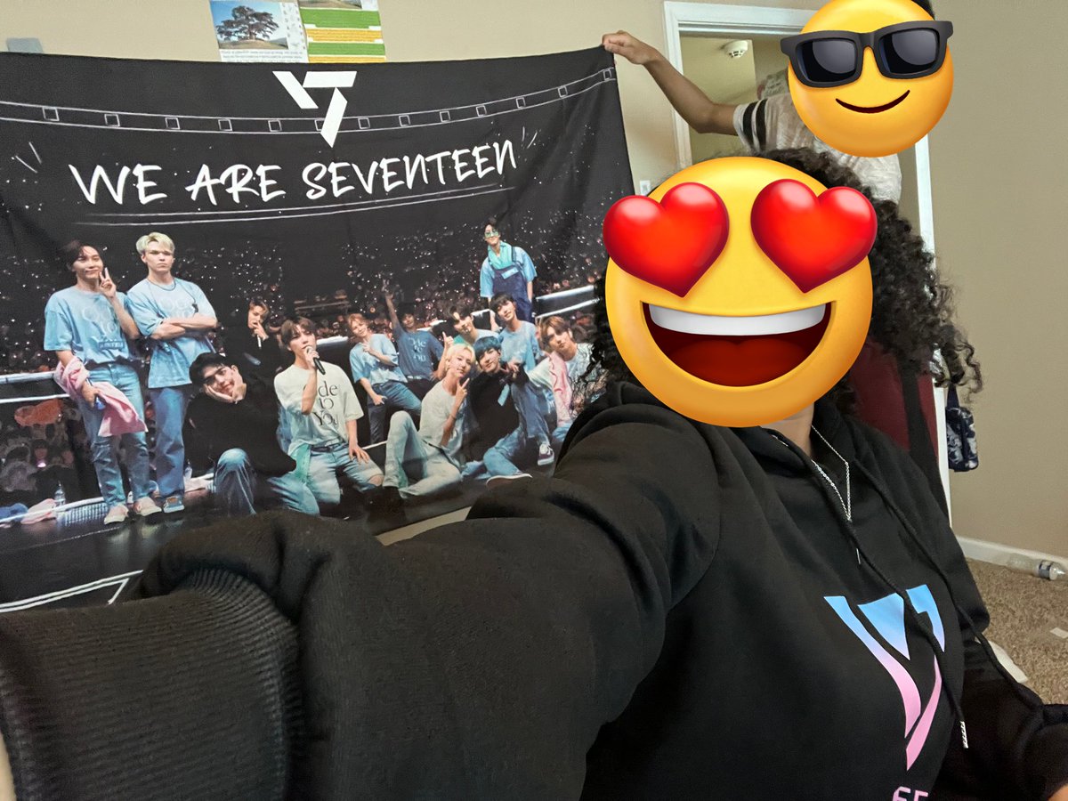 KayAnne_MyKLife's tweet photo. Over the weekend, my daughter celebrated her 23rd birthday- FanGirl Style! She’s officially a #Carat & I went a little crazy with the #Seventeen Merch…backpack, jewelry, stickers, hoodie, etc etc! #MyKLife - I Love It! https://t.co/LwsgQAnj1f