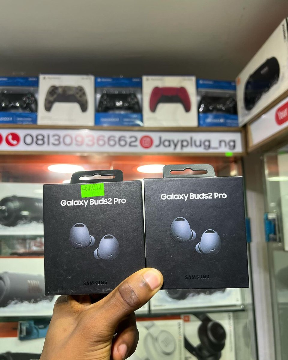 Brand new SAMSUNG BUDS PRO 2

Battery: Get up to 5 hrs of continuous playtime with ANC on and up to 18 hrs more with the wireless charging case.

Bluetooth 5.3: With the latest Bluetooth 5.3 wireless range, Galaxy Buds2 Pro play on even if you wander away. 

IPX7  Water