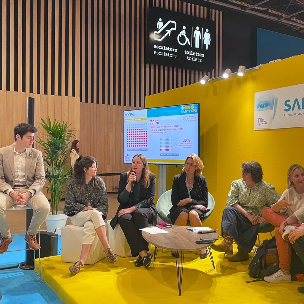 La_FNESI's tweet photo. #SANTEXPO | Conférence « Mobilisation collective pour la prévention des #violences #sexistes et #sexuelles » ✊
En 2022, l’enquête Bien-Etre de la FNESI dresse un constat alarmant :
C’est 1️⃣ #ESI sur 6️⃣ qui a été victime d’agression sexuelle durant sa #formation. https://t.co/P47jVkFw0C