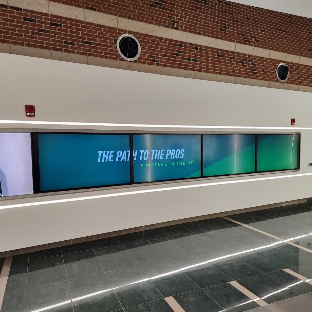 Check out the revamped Tom Izzo Football Building at <a href="/michiganstateu/">MSU</a> 🏈Bluewater teamed up with <a href="/GrangerConstruc/">Granger Construction</a> , IDS, and <a href="/jackporterinc/">Jack Porter</a> to integrate the latest technology into the player's lounge, office suites, atrium, team room, and weight room!