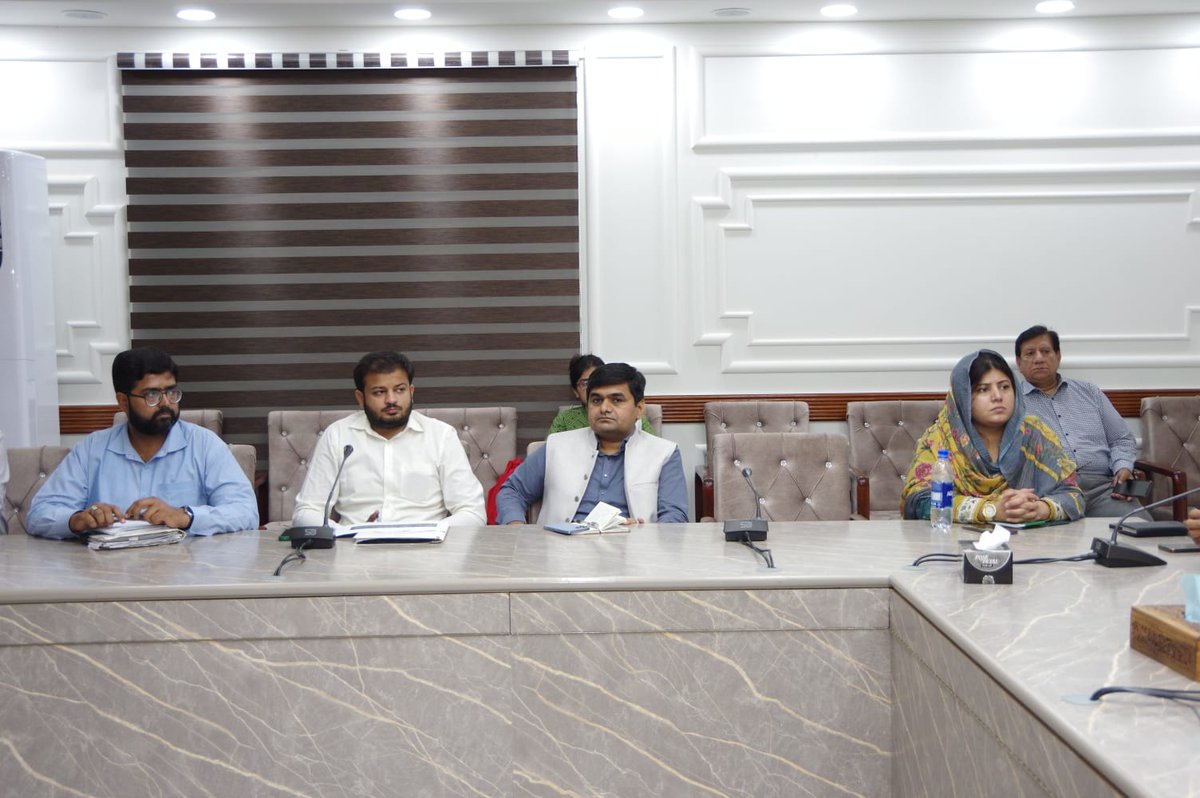 WCLAuthority's tweet photo. Meeting of DG #WCLA and other team members with the #Commissioner Multan, to start the project of #conserving and #rehabilitating the #historical Qila Qohna Qasim Bagh Multan.
#walledcityoflahore #Multan #conservationproject #wcla https://t.co/b8lgkr2LcI