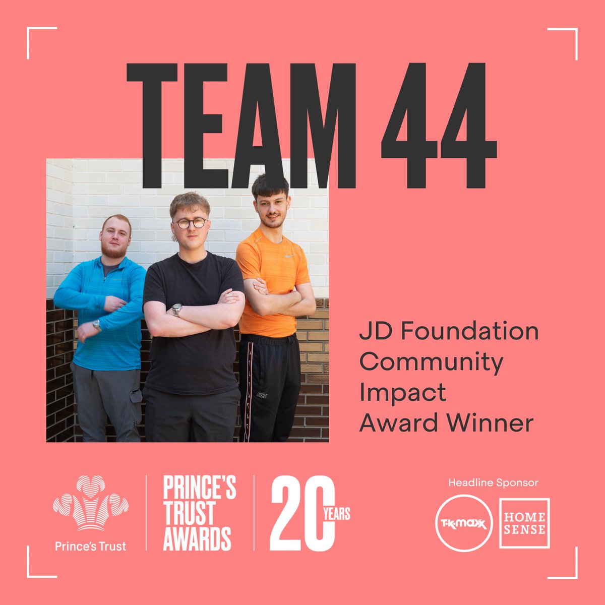 Our next #PrincesTrustAwards trophy goes to ETC Team 44, our @JDFoundationUK Community Impact Award winners. 🏆🎉

Motivated to make a change in their local area, they set about making a mural to honour knife crime victims, whilst also supporting a violent crime charity.