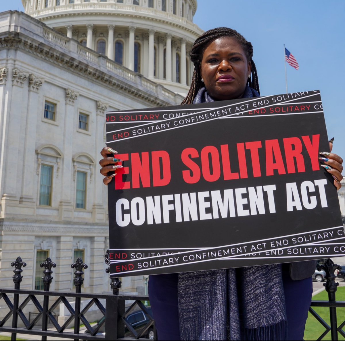 In 2023 @CoriBush introduced new federal legislation, the End Solitary Confinement Act, to stop torture, save lives & improve safety for everyone. Help us to ensure no one else has to endure the torture of solitary confinement. Learn more about this bill: zurl.co/ubdL