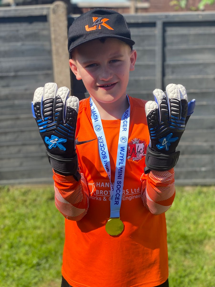 Ryder with his well deserved medal the weekend. ‘I wouldn’t be where I am now without Just for Keepers fantastic support and great products! Thanks Just4Keepers’ from Ryder