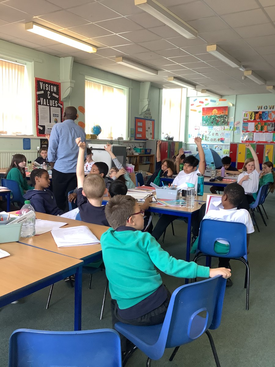 #RadnorD7 thoroughly enjoyed their afternoon with visitors who spoke about their experience of moving to Wales from another country. Fantastic questions, insights and learning for our pupils. Diolch yn fawr to all of our visitors!