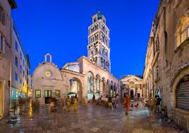 rodriguez_pose's tweet photo. ECONOMICS SUMMER SCHOOL 2024 IN SPLIT
From June 17 to July 5, 2024. 
Stronger than ever in:
1. Regional #development;
2 Behavioural #economics; 
3. #Entrepreneurship;
4. #TourismAcrossTheNiger . 
Tempted?
Get all the necessary information at: https://t.co/Lzl6w41qhU https://t.co/00IYIW5wui