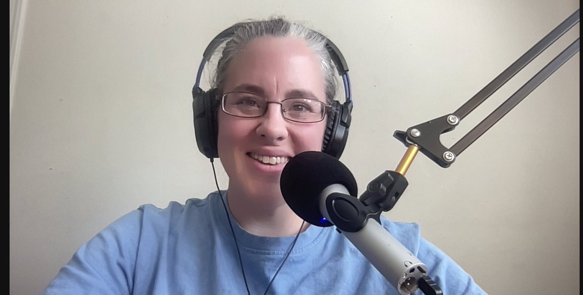 My hair has decided to be crazy today (hellllooo Alabama humidity!), but nevertheless, it's Tuesday and that means, we're talking history! #NewEpisodesComingSoon #ThatShakespeareLife #AmPodcasting