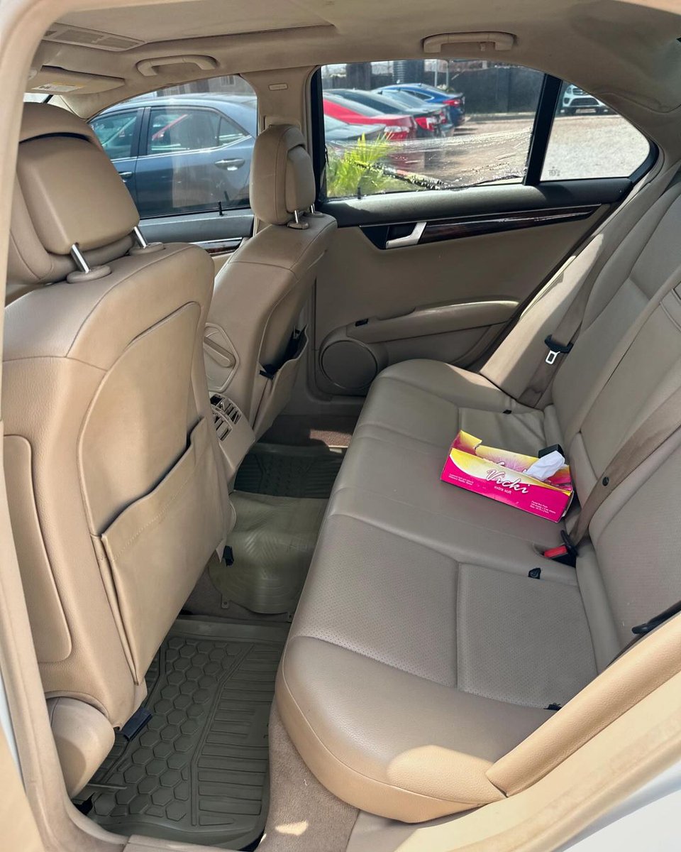 FOR SALE!!! HOT DEAL❗❗NIGERIAN USED MERCEDES BENZ C300 YEAR: 2013Model -🏷️₦just...dm ORIGINAL CUSTOM DUTY☑️ NATIONWIDE DELIVERY🇳🇬✅ LOCATION: Abuja Kindly Call us 📞 or send a Dm! On WhatsApp 📞 📱 :08064471917