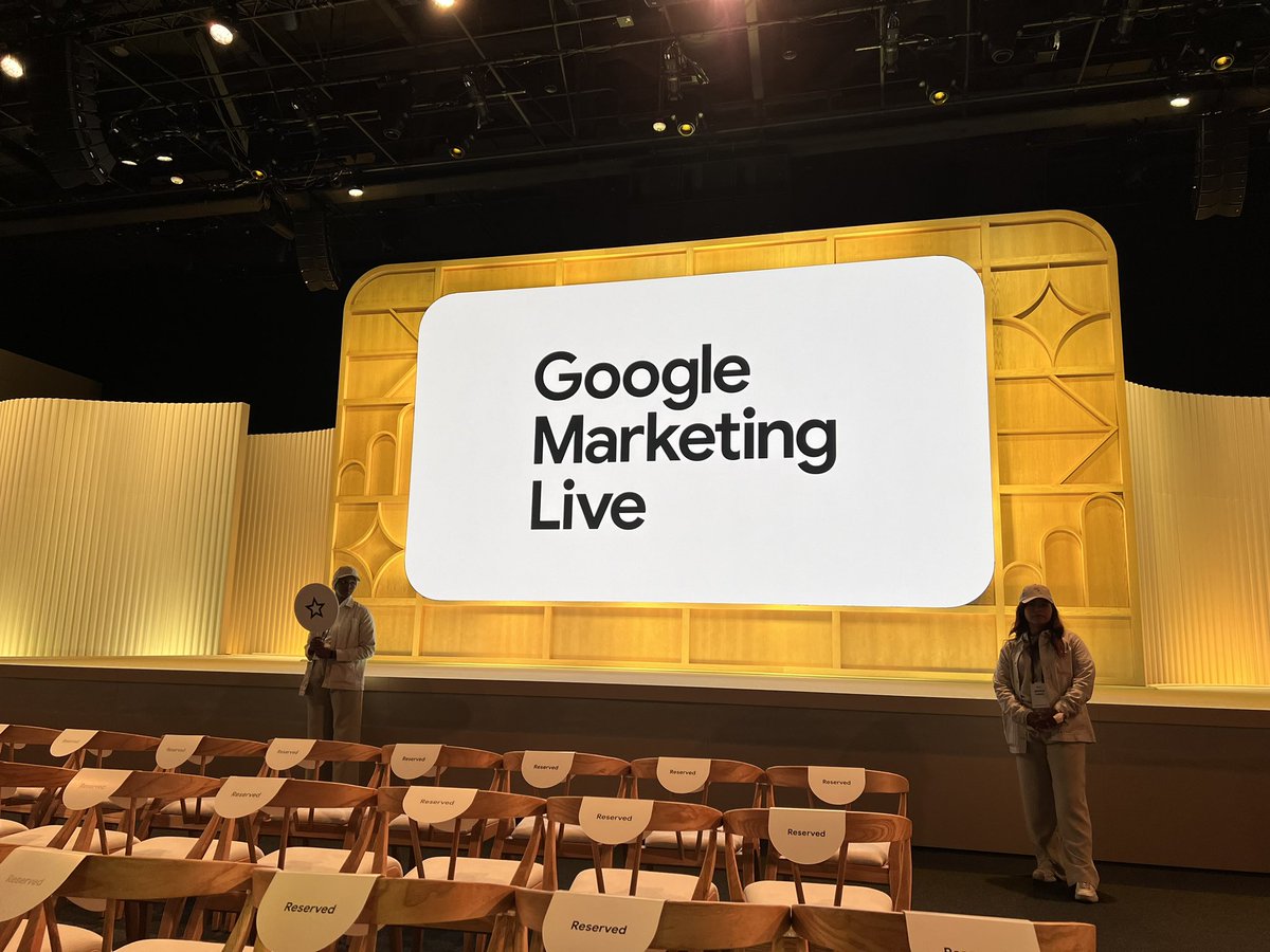 tonychoPPC's tweet image. Front row seat for #GML2024. “A new era of AI. A new era of Ads”