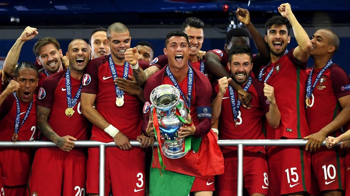 রোনালদোকে রেখেই পর্তুগালের ইউরো দল ঘোষণা