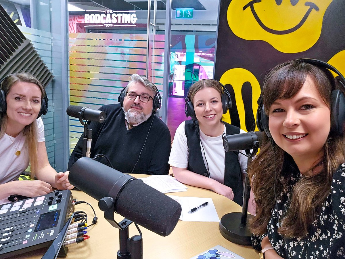 Lovely afternoon recording for <a href="/TheHRCreative/">The HR Creative</a> with our special guests, <a href="/BeadleProf/">Prof Ron Beadle</a> and Dr Sally Wightman. 

<a href="/DrHelenTracey/">Helen Tracey</a> and I enjoyed hearing about their research on "calling", and why HR should be thinking about it.

Coming soon..

#podcast #learningandteaching #TheHRCreative