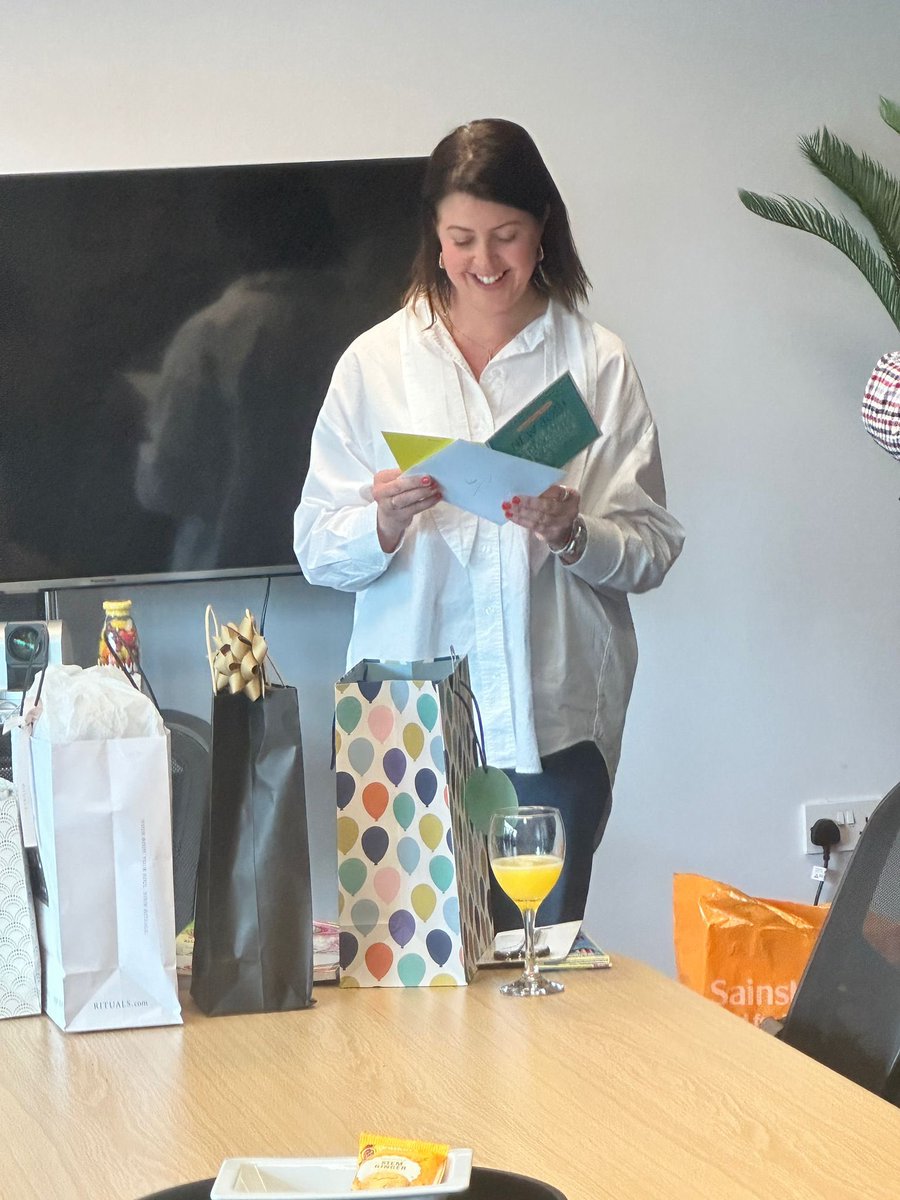 BWMedical's tweet photo. On Friday we wished our Client Services Manager Rachael Sellers a very sad farewell after 11 years here at BW! 

The team wish you the best of luck for your pastures new!

You’ll be a big miss 🤗🍀 https://t.co/pOQ9fr6ObA