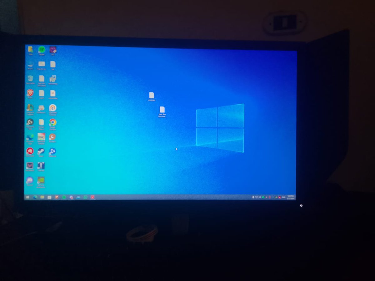 OdayFps's tweet image. Benq xl2740 240hz for sale
استعمال 5 ايام
ضمان 3سنين