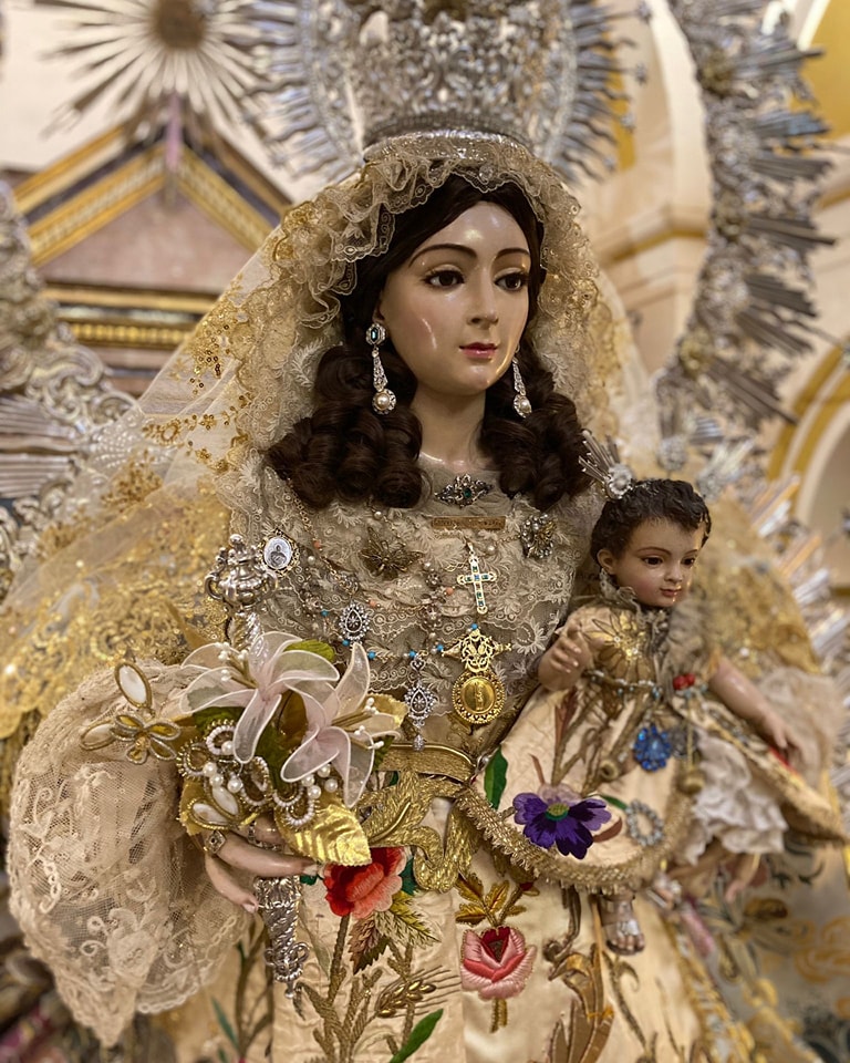 En el día de hoy en la Parroquia Santa María Magdalena de Arahal dará comienzo el Solemne Triduo y Función Principal de Instituto a Nuestra Señora de Montemayor @Hdad_Montemayor