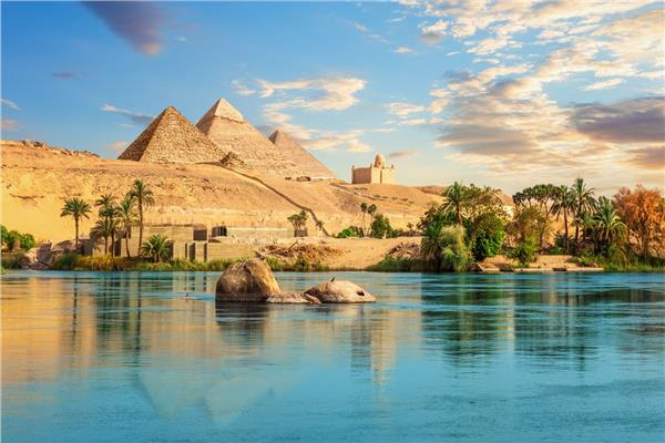 فريق دولي يكتشف مجرى مائي قديم ويكشف طرق بناء الأهرامات المصرية.. عاجل #بوابة_أخبار_اليوم 