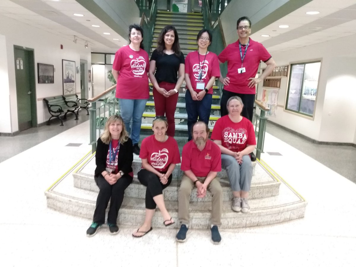 Check out the amazing @ElemTeachersTO members & teachers at Port Royal PS - united in their #ETTRedforEd! It's cause they know that better working conditions are the foundation for better learning conditions. #EducationUnafraid