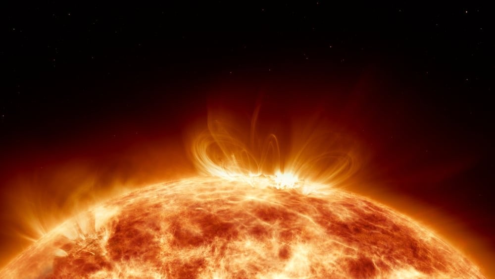 DEVELOPING: New sunspot regions emerge sparking fears over another potential solar storm. endtimeheadlines.org/2024/05/new-su…