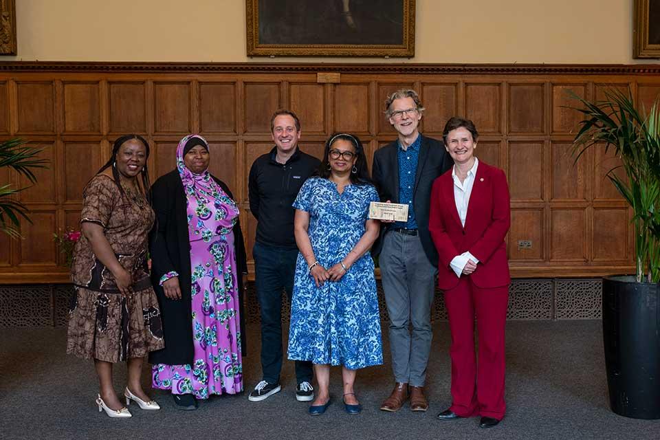 The 'My Place, My Science' project, supported by our Department, won the 2024 Vice Chancellor’s Community Partnership Award for helping young people of African and black Caribbean heritage enjoy science and build cultural connections. Read the article: physics.ox.ac.uk/news/community…