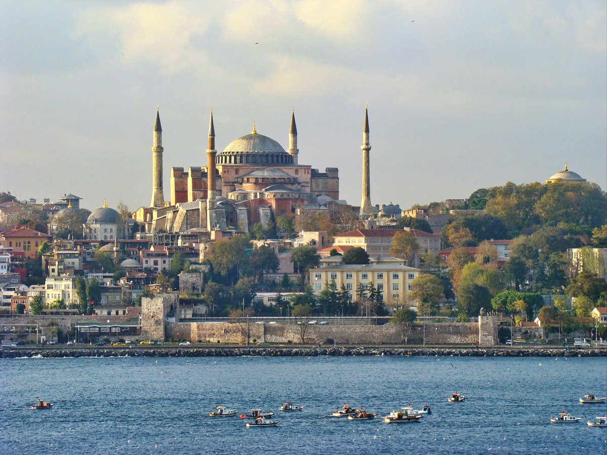 From the Great Church to the renowned Hagia Sophia, unraveling the tale of an architectural marvel that stood the test of centuries. 🏛️ Witness the metamorphosis of history in every stone! bit.ly/4aqhfBR 

#HistoryAlive #HagiaSophia #TravelGoals #GradnCenturyCruises